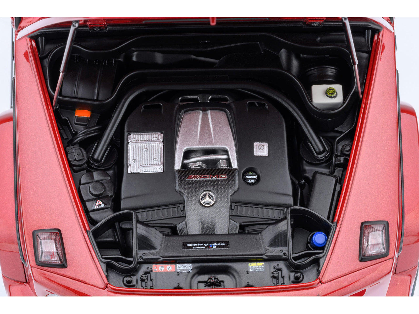 2019 Mercedes-Benz AMG G63 Cardinal Red Metallic 1/18 Model Car - Image 2