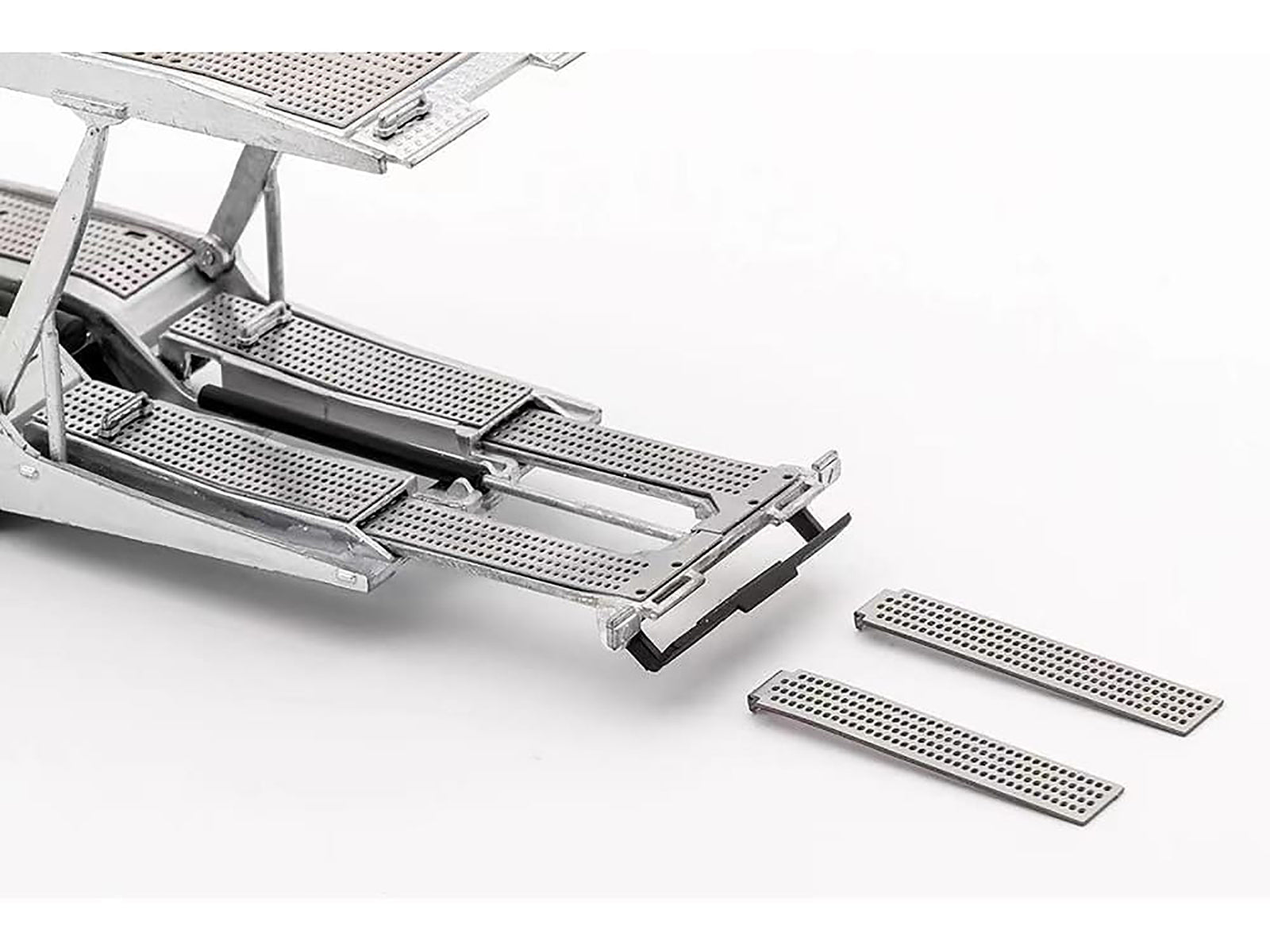 Mercedes-Benz Actros Auto Transporter White 1/64 - Image 3