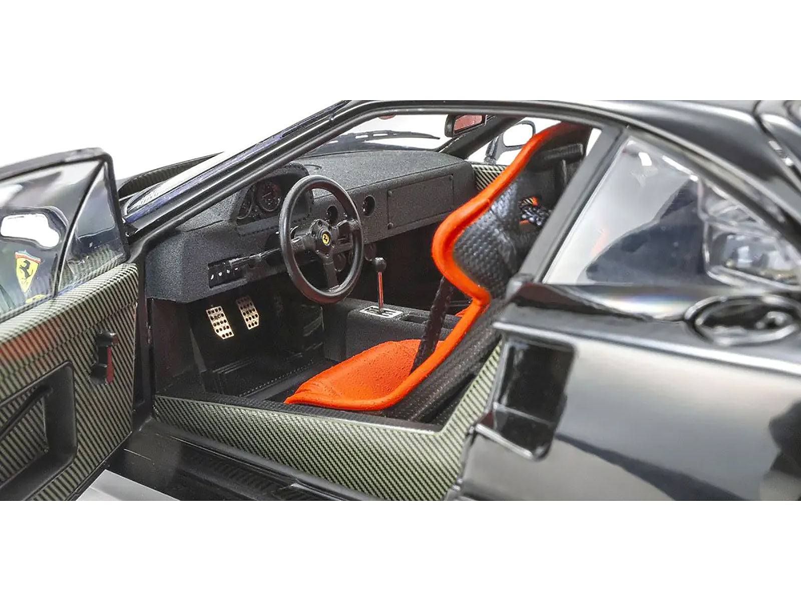 Ferrari F40 Black 1/18 - Image 2
