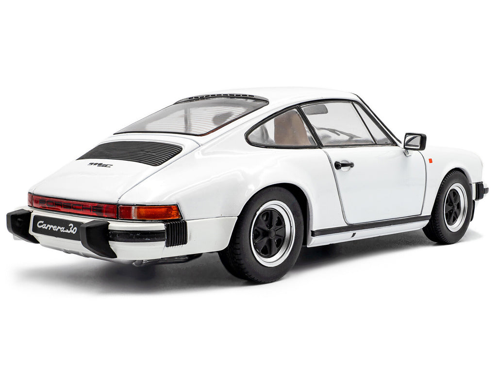 1974 Porsche 911 (930) 3.0 SC Grand Prix White 1/18 - Image 4